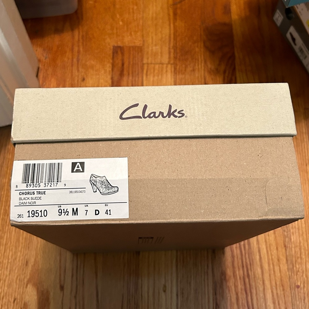 Clark’s Booties - Picture 4 of 5